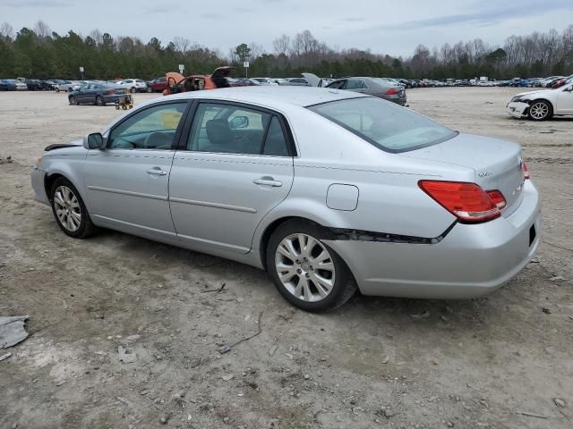 2010 Toyota Avalon XL