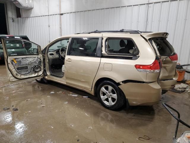 2011 Toyota Sienna LE