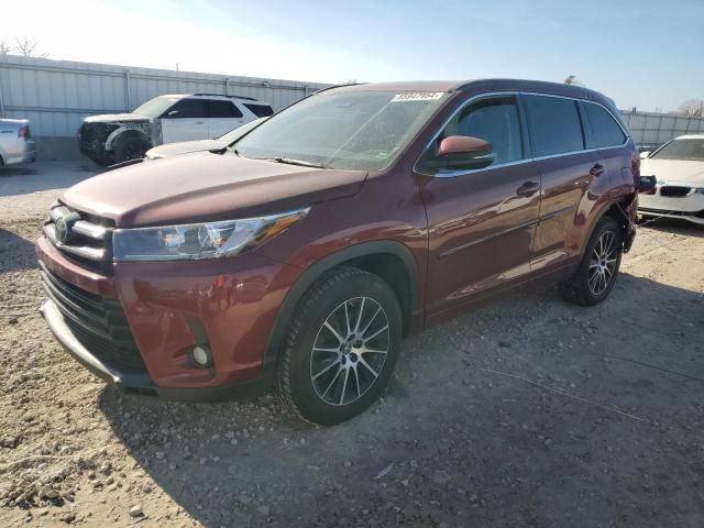 2017 Toyota Highlander SE