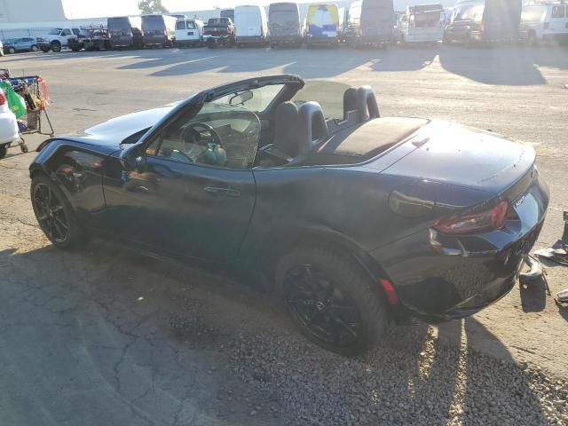 2016 Mazda MX-5 Miata Sport