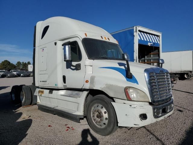 2011 Freightliner Cascadia 125