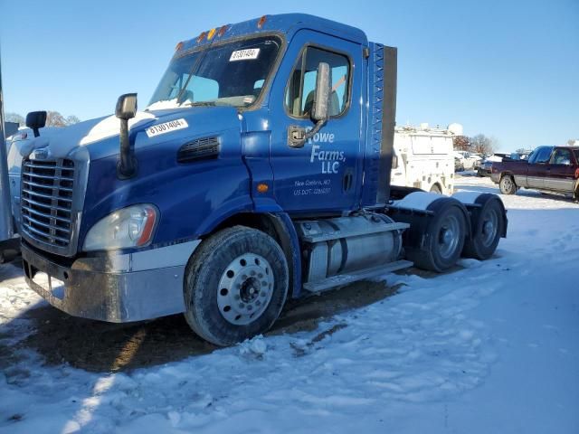 2014 Freightliner Cascadia 113