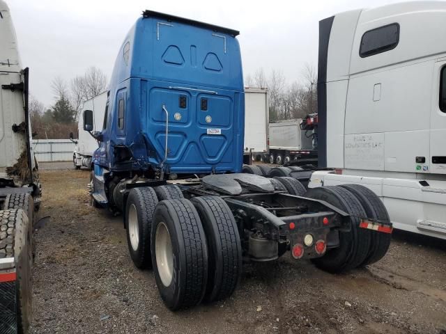 2016 Freightliner Cascadia 125