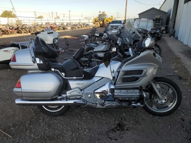 2005 Honda GL1800