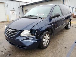 2005 Chrysler Town & Country en venta en Pekin, IL