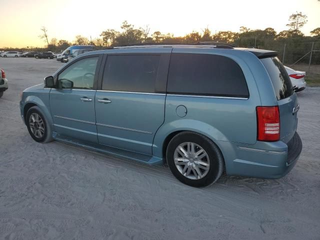 2009 Chrysler Town & Country Limited