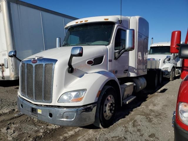 2017 Peterbilt 579