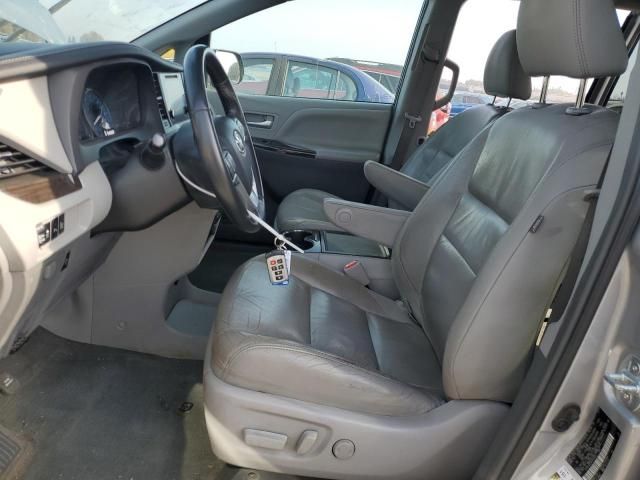 2017 Toyota Sienna XLE