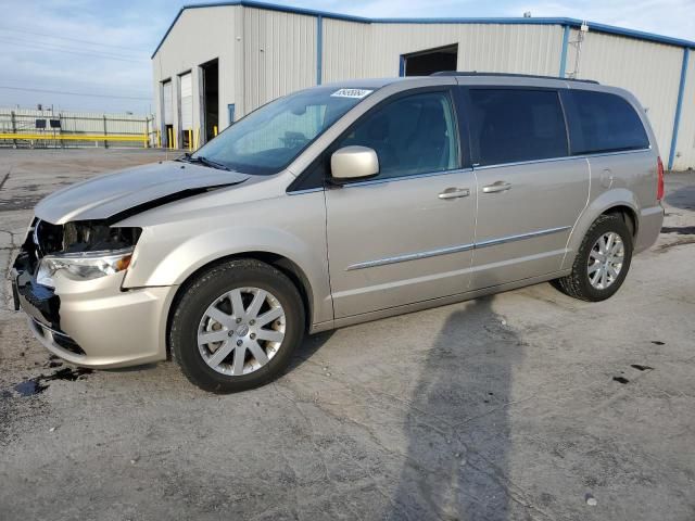 2013 Chrysler Town & Country Touring