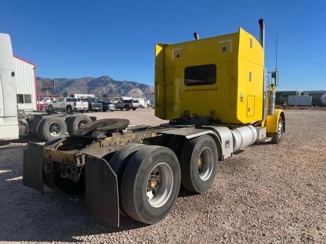 2002 Peterbilt 379