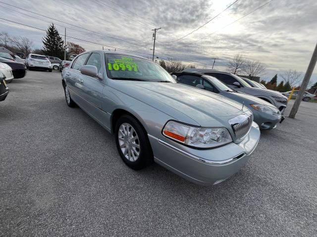 2007 Lincoln Town Car Signature