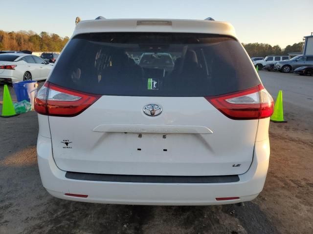 2015 Toyota Sienna LE