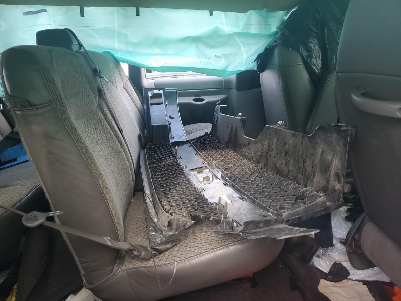 2023 Chevrolet Express G2500 LS