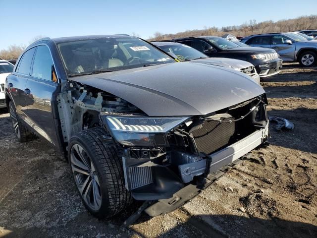 2020 Audi Q8 Prestige