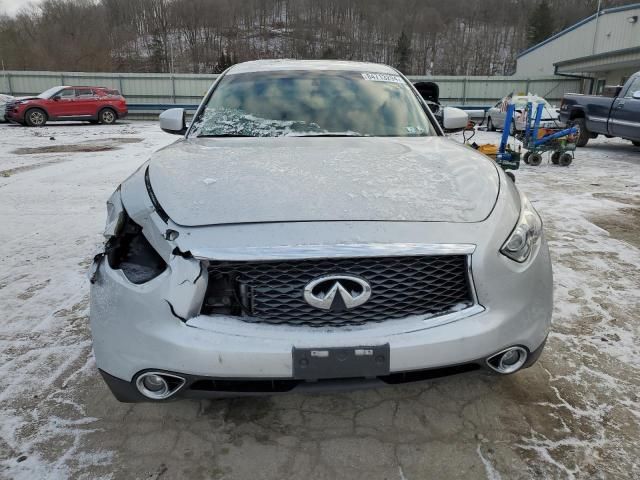 2017 Infiniti QX70