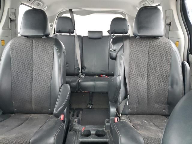 2013 Toyota Sienna Sport