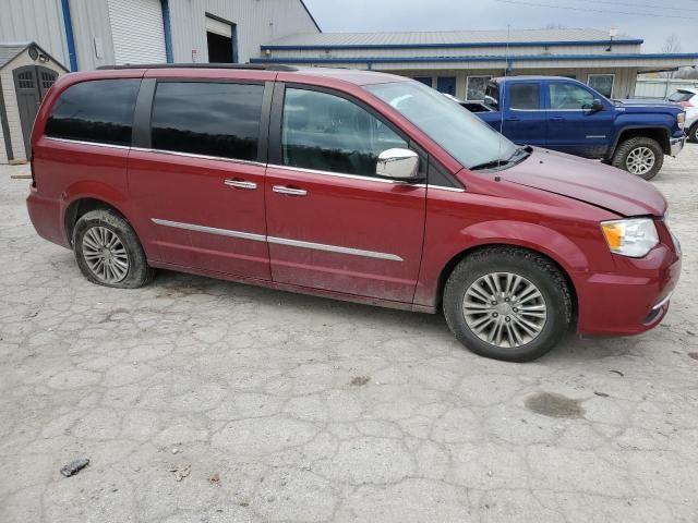 2015 Chrysler Town & Country Touring L