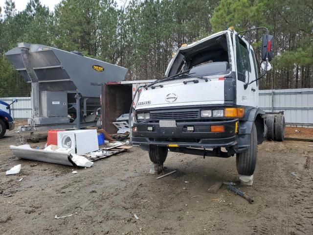 2004 Hino FE FE2620