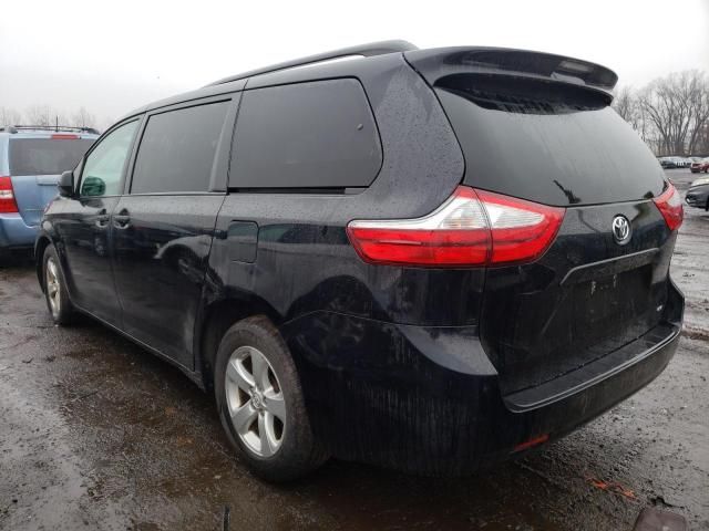 2015 Toyota Sienna LE