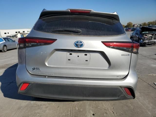 2022 Toyota Highlander Hybrid XLE