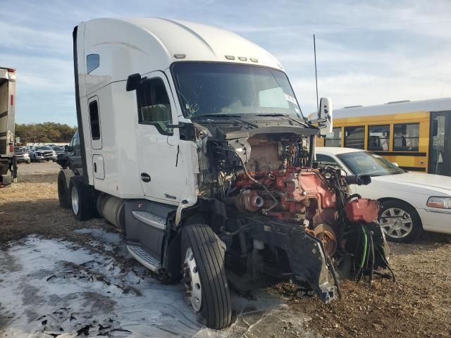 2016 Kenworth Construction T680