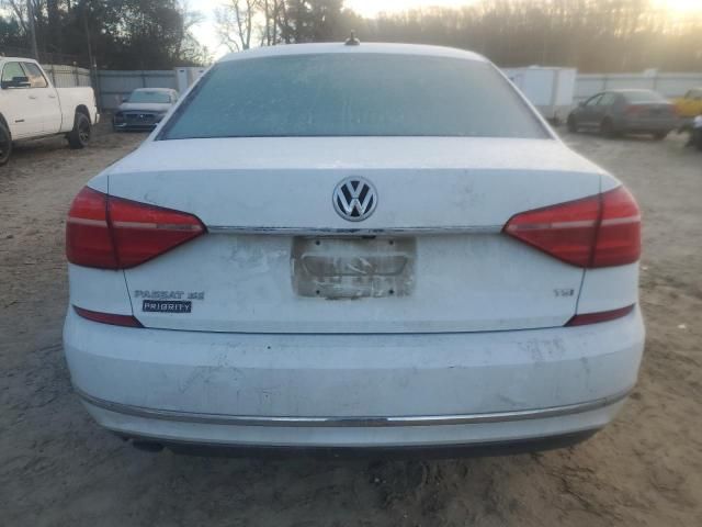 2016 Volkswagen Passat SE