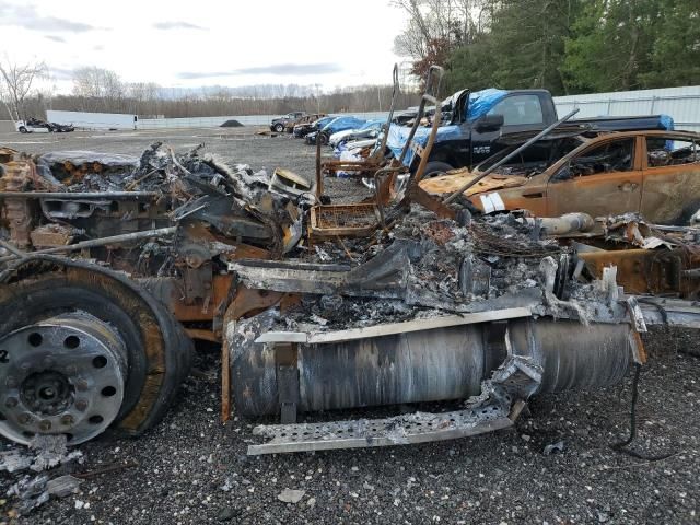 2002 Freightliner Conventional Columbia