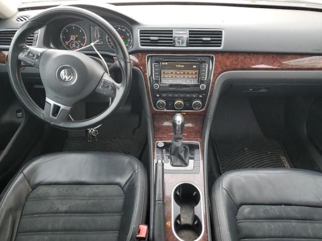 2013 Volkswagen Passat SEL