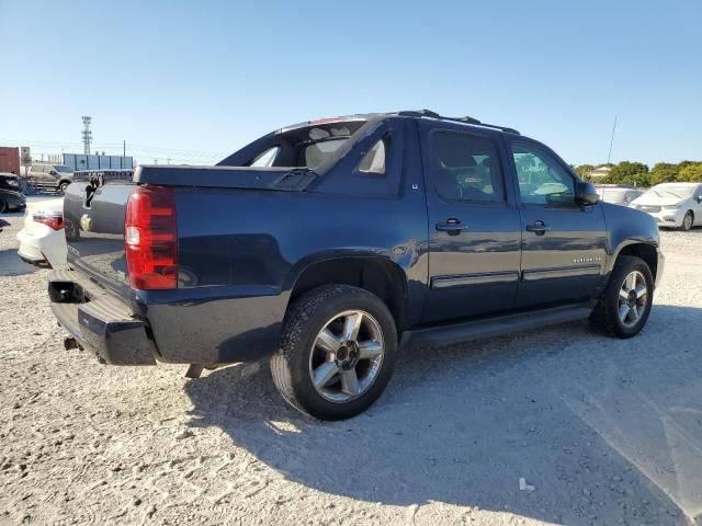 2011 Chevrolet Avalanche LT