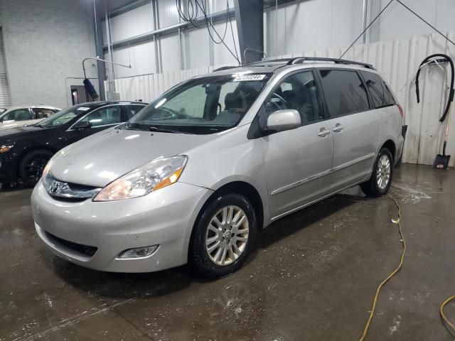 2007 Toyota Sienna XLE