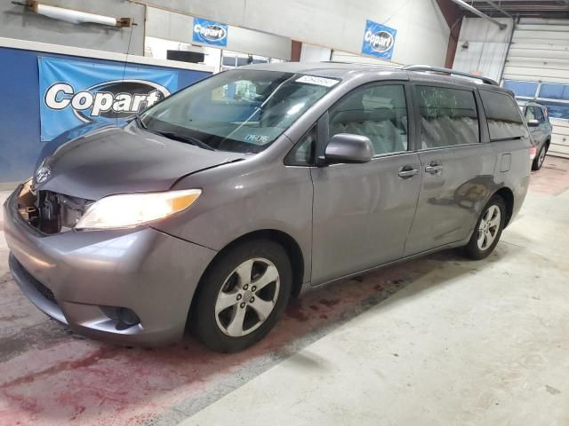 2011 Toyota Sienna LE