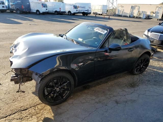 2016 Mazda MX-5 Miata Sport