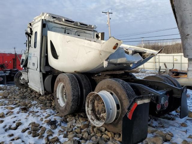 2023 Freightliner Cascadia 126