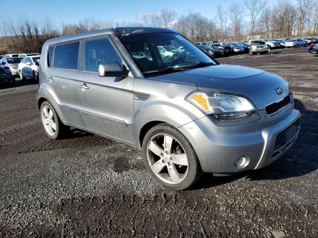 2011 KIA Soul +