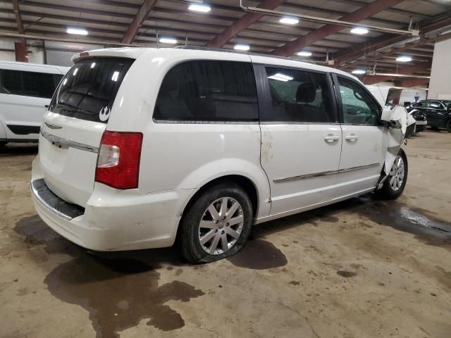 2013 Chrysler Town & Country Touring