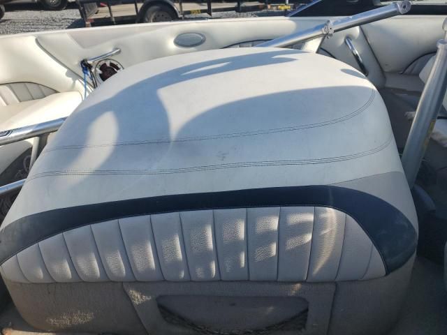 2004 Malibu Boat