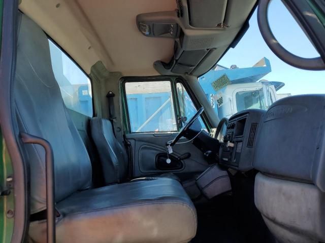 2004 International 4000 4200