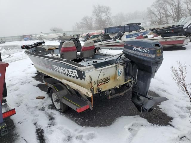 1990 Tracker Boat