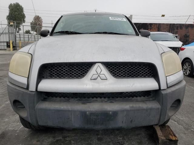 2007 Mitsubishi Raider LS