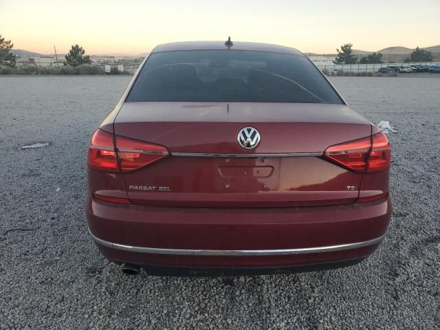 2016 Volkswagen Passat SEL