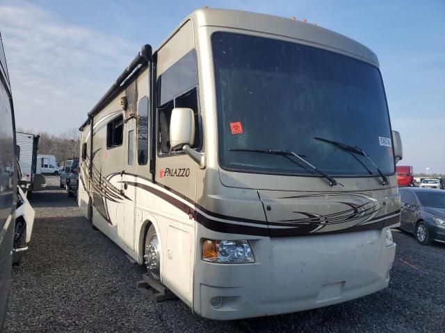 2014 Freightliner Chassis XC