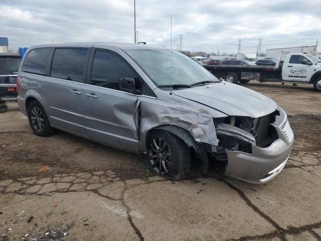 2014 Chrysler Town & Country S