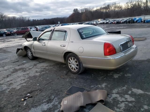 2010 Lincoln Town Car Signature Limited