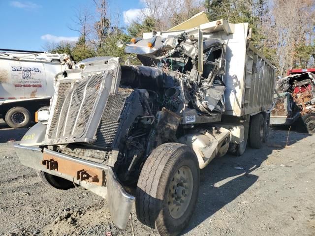 2016 Peterbilt 365