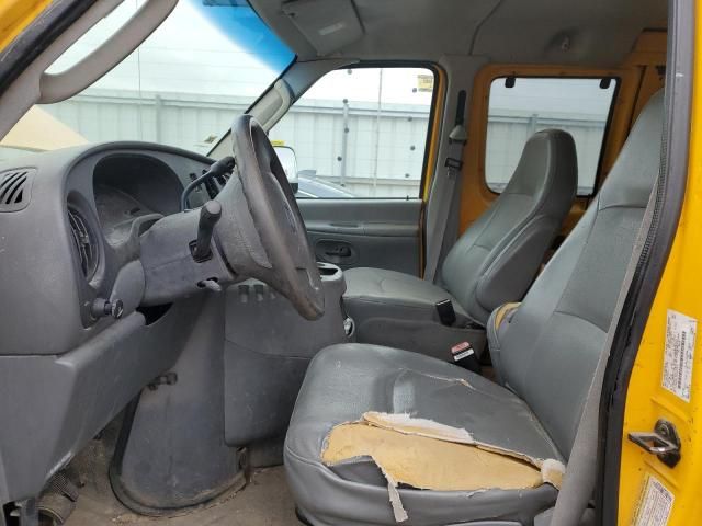 2005 Ford Econoline E250 Van