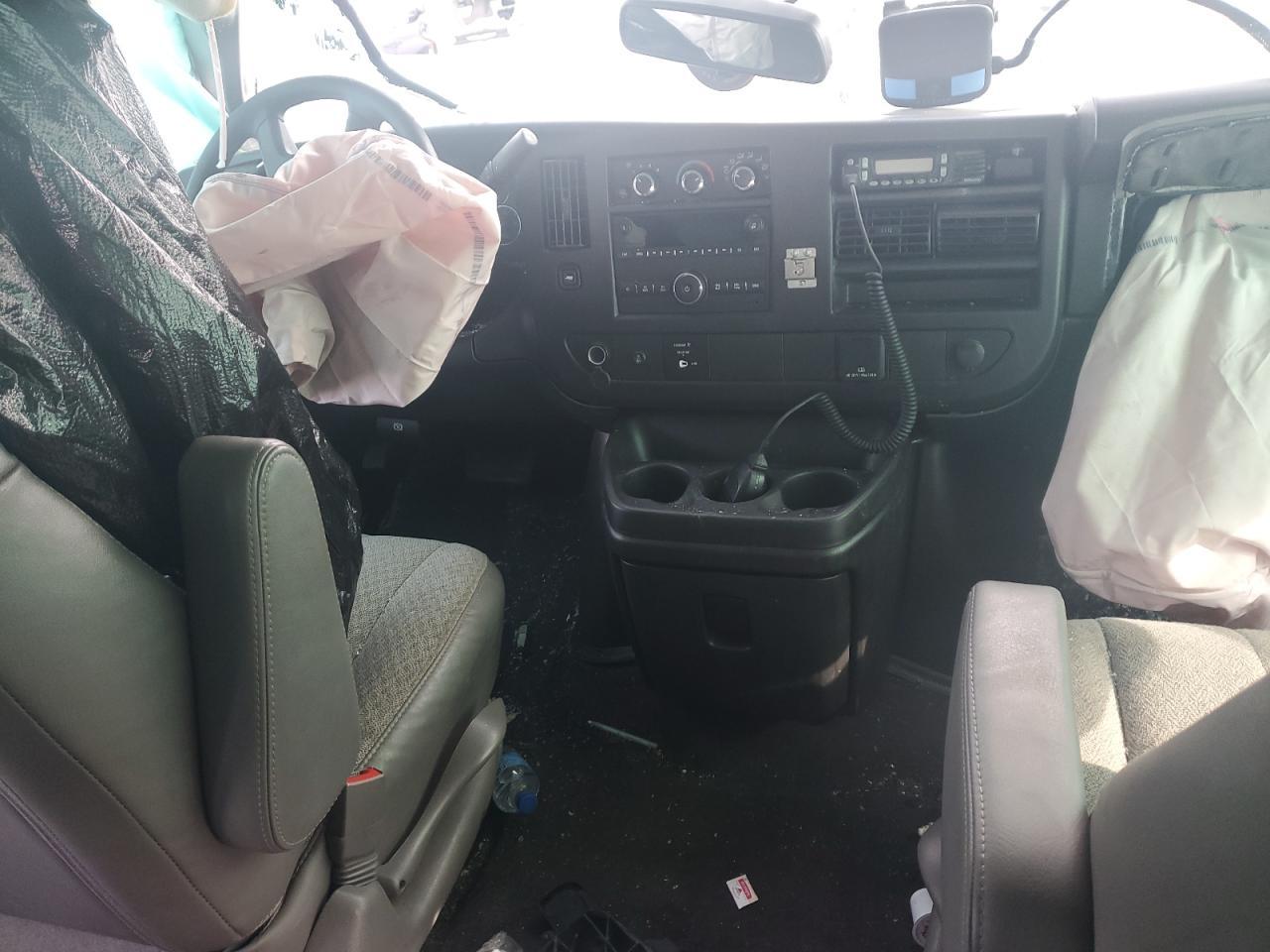 2023 Chevrolet Express G2500 LS