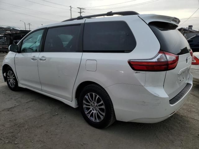 2019 Toyota Sienna XLE