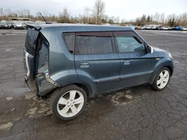 2010 KIA Soul +