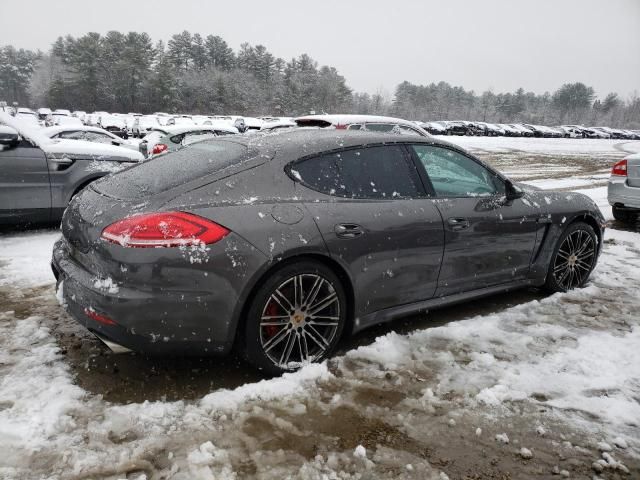 2016 Porsche Panamera 2