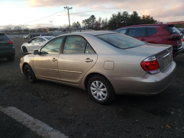 2005 Toyota Camry LE